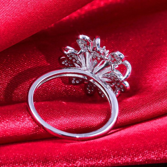 New 925 Silver Flower White Sapphire Ring - Picture 5 of 5
